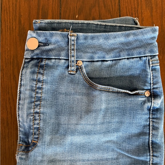 High Rise Straight Jean - Picture 3 of 5